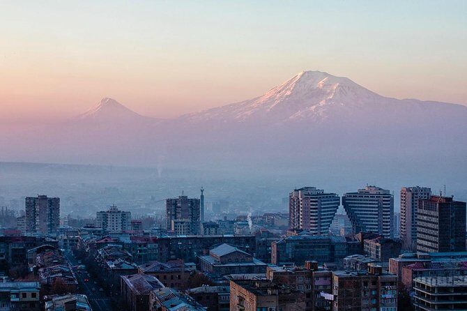 Retro KGB Tour: A Volga 21 Adventure in Yerevan's Soviet Past with photography - Tour Itinerary Breakdown