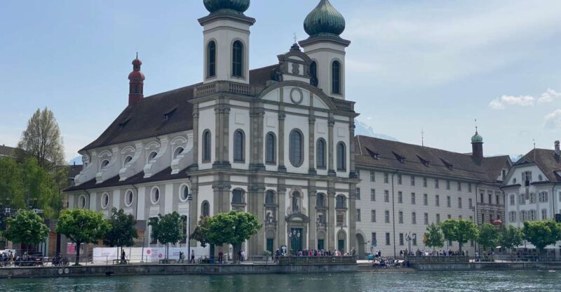 Revealing Lucerne: Self-Guided Reading City Tour - A Practical Guide to the Revealing Lucerne Tour