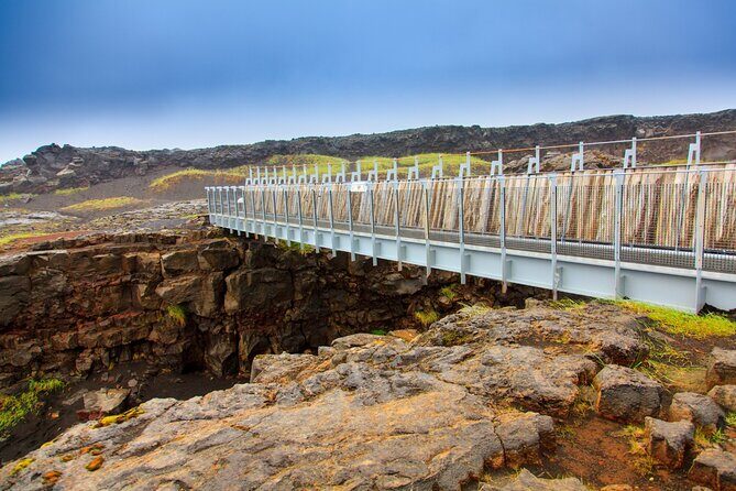 Reykjanes Peninsula: Volcanos & Blue Lagoon Self-Guided Tour - Gunnuhver Hot Springs and Geysers