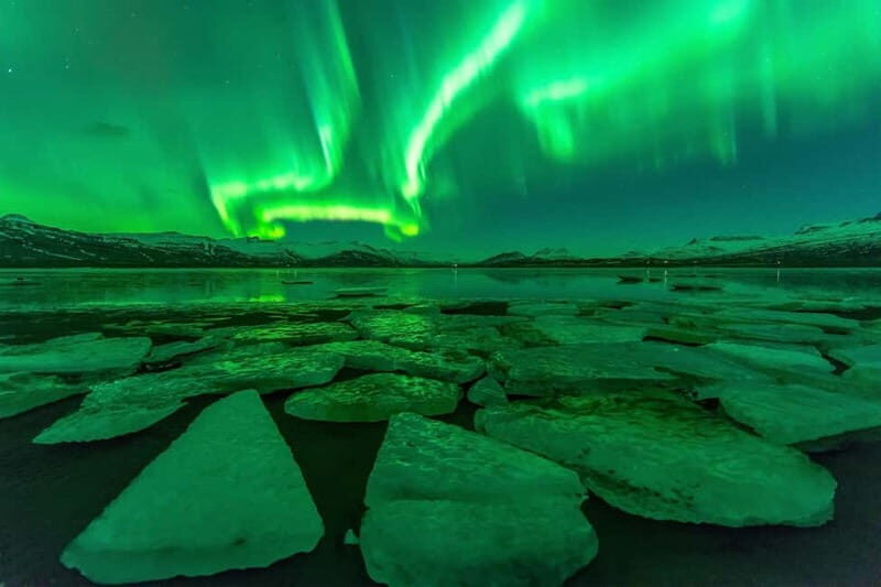 Reykjavík: 5-Day Northern Lights Hunt & Glacier Lagoon Tour - Discovering Iceland in Five Days: A Detailed Journey