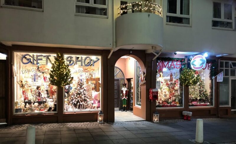 Reykjavik: Christmas Food Tour with Tastings and Drinks - Discover the Flavors of a Icelandic Christmas with a Guided Food Tour in Reykjavik