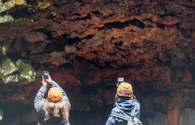 Reykjavik: Evening Lava Tunnel and Northern Lights Hunt - Practical Aspects & What to Expect