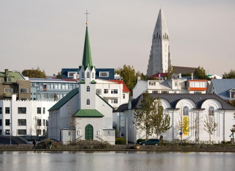 Reykjavik: Express Walk with a Local in 60 minutes - Quick Overview of the Reykjavik: Express Walk with a Local
