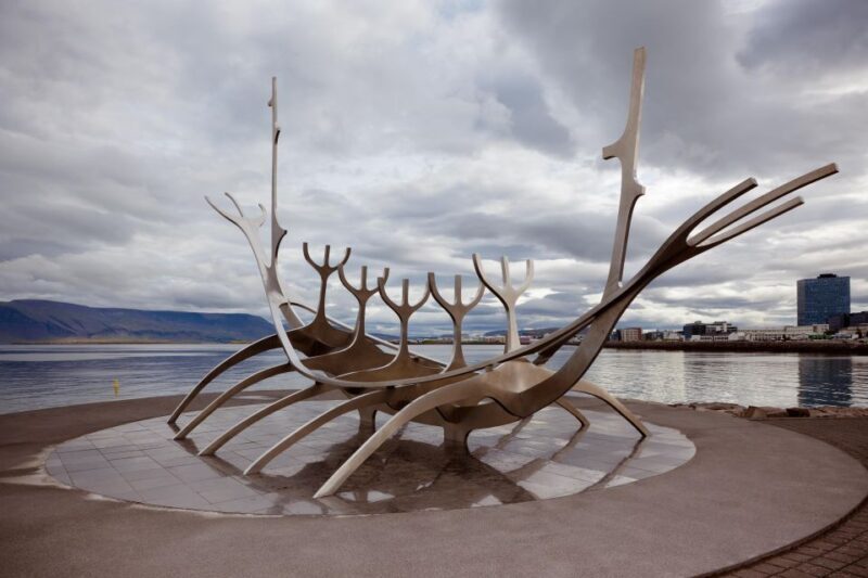 Reykjavik: Express Walk with a Local in 60 minutes - Authentic Local Tips and Recommendations
