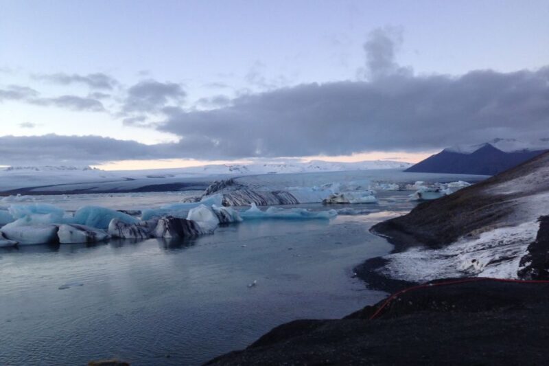 Reykjavik: Glacier Lagoon, Boat Ride & Diamond Beach Tour - FAQ