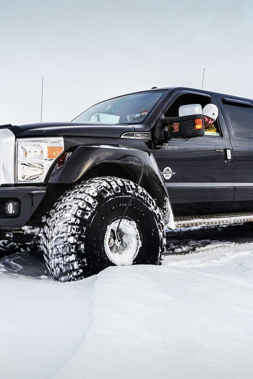 Reykjavik: Golden Circle Super Jeep and Snowmobiling Tour - In-Depth Review of the Golden Circle and Snowmobiling Tour