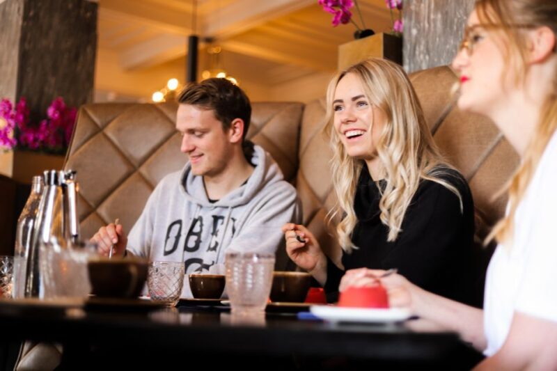 Reykjavik: Guided Foodie Walking Tour with 6 Tastings - Authenticity and Reviews: What Travelers Say