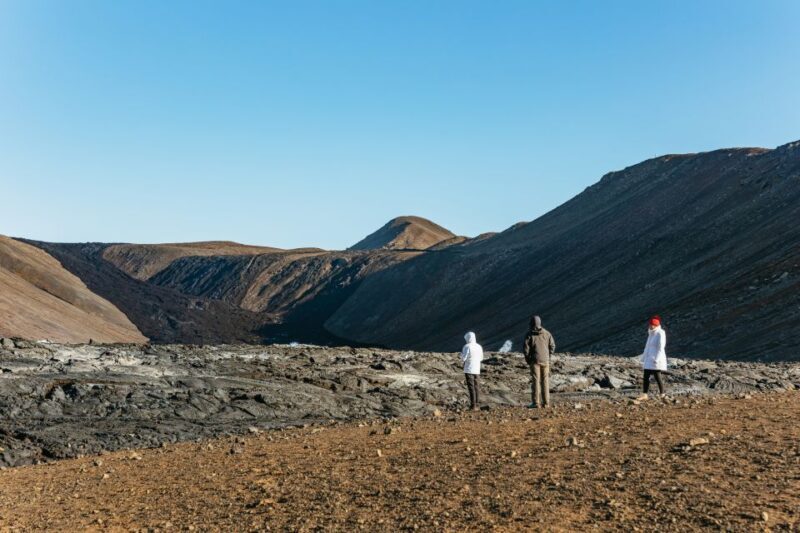 Reykjavik: Guided Tour to Volcano and Reykjanes Geopark - Detailed Itinerary Breakdown