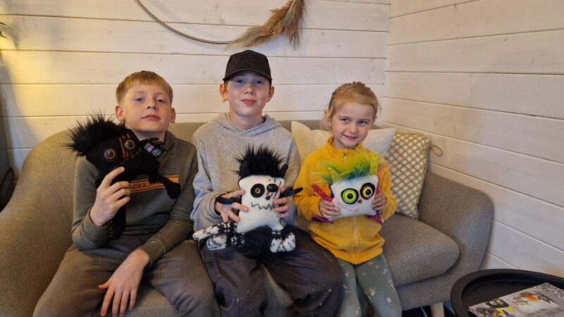 Reykjavik: Make an Icelandic Wool Monster - An Intimate Look at the Icelandic Wool Monster Workshop