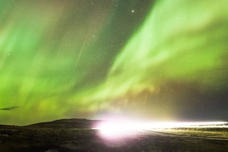 Reykjavik: Northern Lights Group Tour with Photos - The Experience from Travelers’ Perspectives
