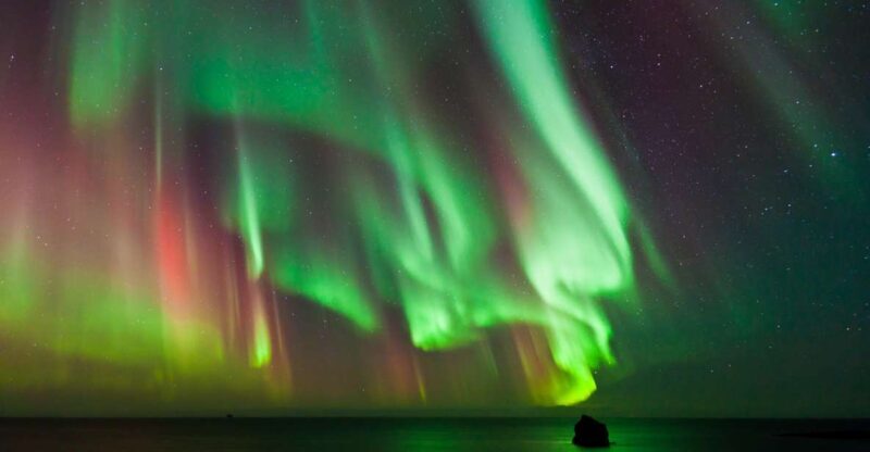 Reykjavik: Premium Northern Lights Tour with Free Photos - The Experience in Detail