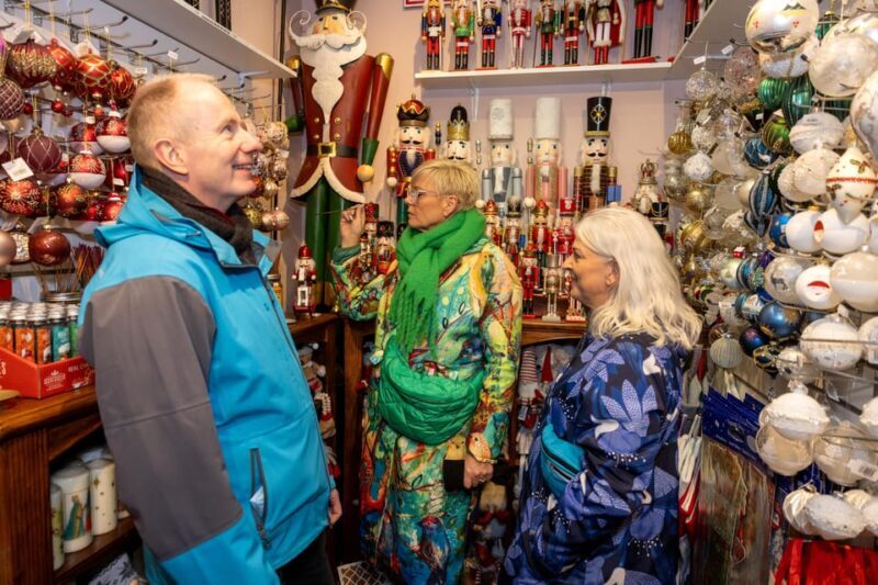Reykjavik: Private Christmas Walking Tour - Exploring Reykjavik’s Christmas Spirit