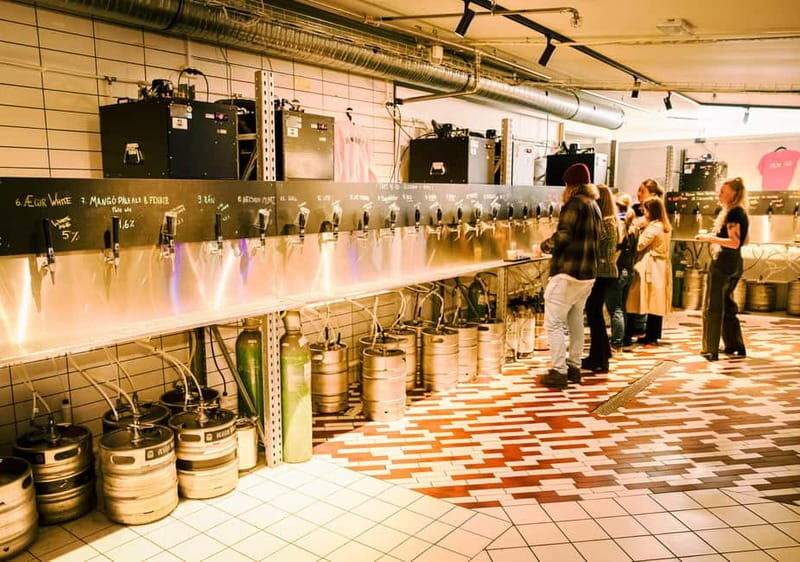 Reykjavik: Private Food and Beer Tour with a Local Guide - The Balance of Value and Experience