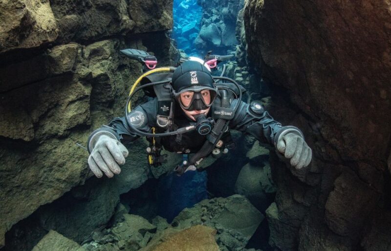 Reykjavík: Silfra Fissure Diving with Optional Pickup - FAQs