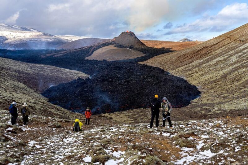 Reykjavík: Volcano Hike, Visit Grindavík and Blue Lagoon - Key Points
