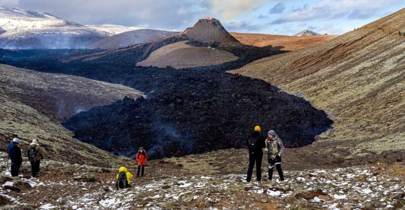 Reykjavík: Volcano Hike, Visit Grindavík and Blue Lagoon - The Itinerary: A Full Day of Natural Wonders and Relaxation
