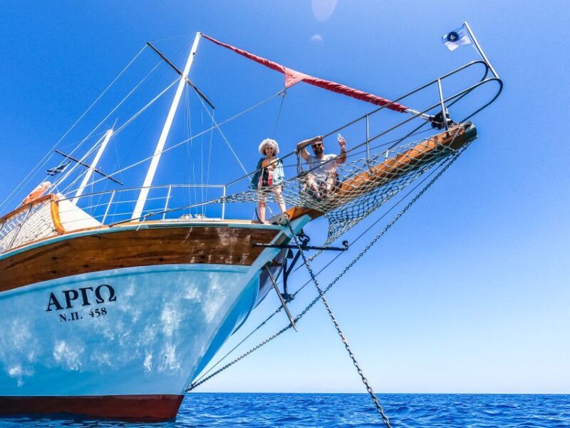 Rhodes: Cruise with 3 Stops, Lunch and Unlimited Drinks - Lunch on Board: Greek Flavors with Unlimited Drinks