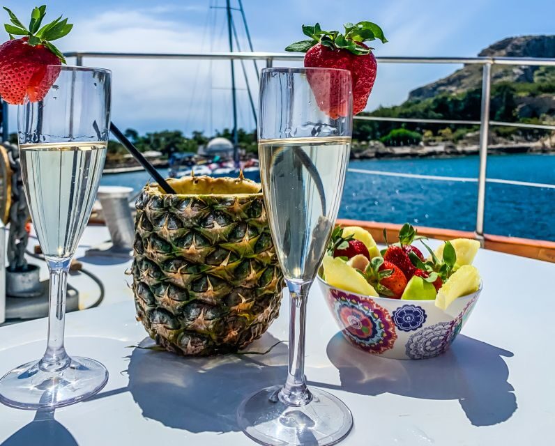 Rhodes: Cruise with 3 Stops, Lunch and Unlimited Drinks - Who Will Love This Tour?