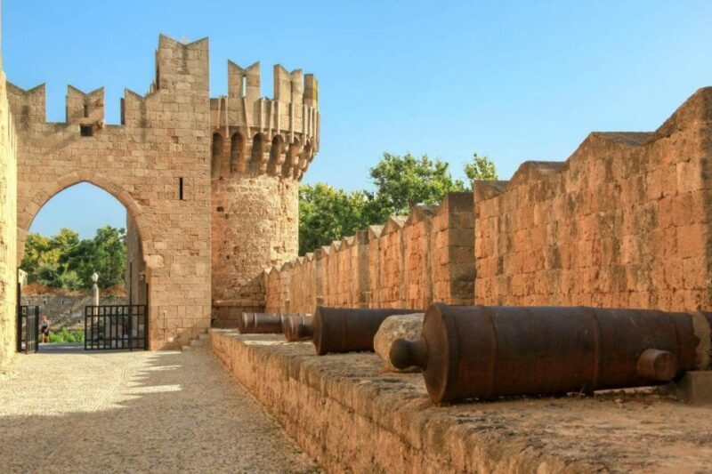 Rhodes: Guided Rhodes City By Night with Live Music & Dinner - Key Points