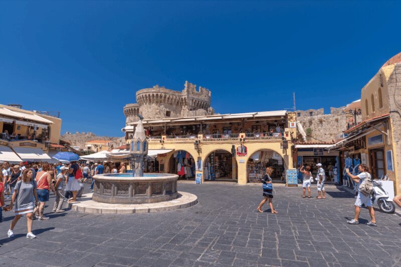 Rhodes: Sightseeing Walking tour in Jewish Quarter of Rhodes - Exploring the Archaeological Museum