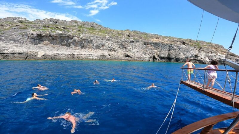 Rhodes Town: Sunset Boat Cruise with Drinks & Snacks - Rhodos Sunset Boat Cruise with Drinks & Snacks: A Detailed Review