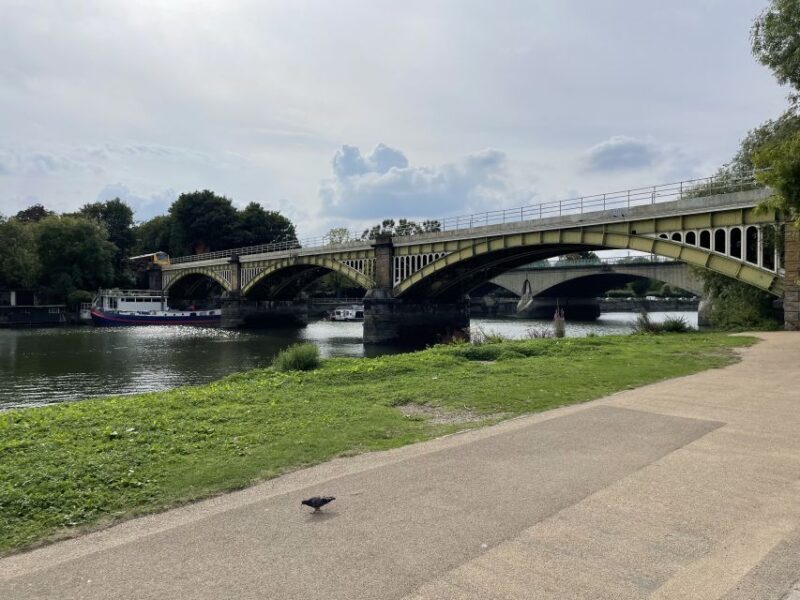 Richmond: Ted Lasso Guided Walking Tour - FAQ