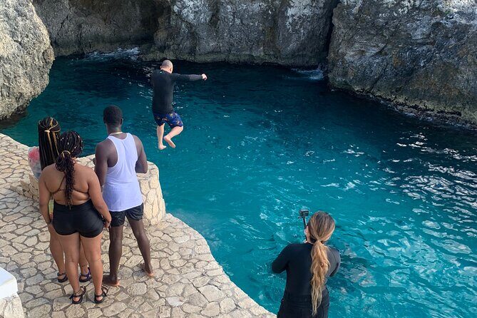 Ricks Café and Seven Mile Beach Negril Private Guided Tour - Practical Considerations