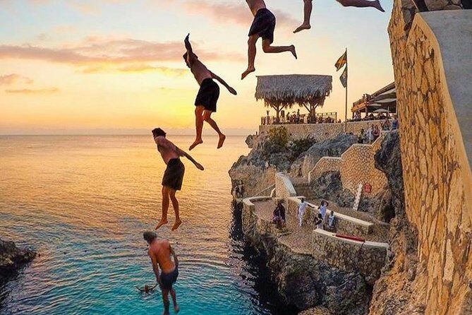 Rick's Cafe Sunset Private Tour - Discovering Ricks Cafe Sunset Private Tour: A Laid-Back Caribbean Experience