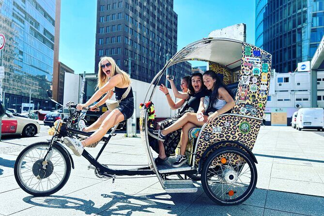 Rickshaw Tours Berlin - Groups of up to 16 people with several rickshaws - The Sum Up