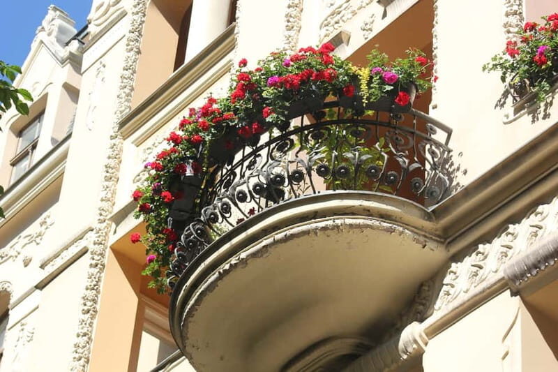 Riga: 2-Hour History of Art Nouveau Walking Tour - Evaluating the Value