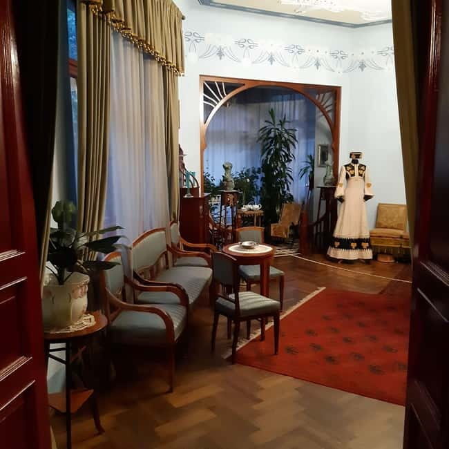 Riga: Art Nouveau highlights & Visit of Art Nouveau Museum - Key Points