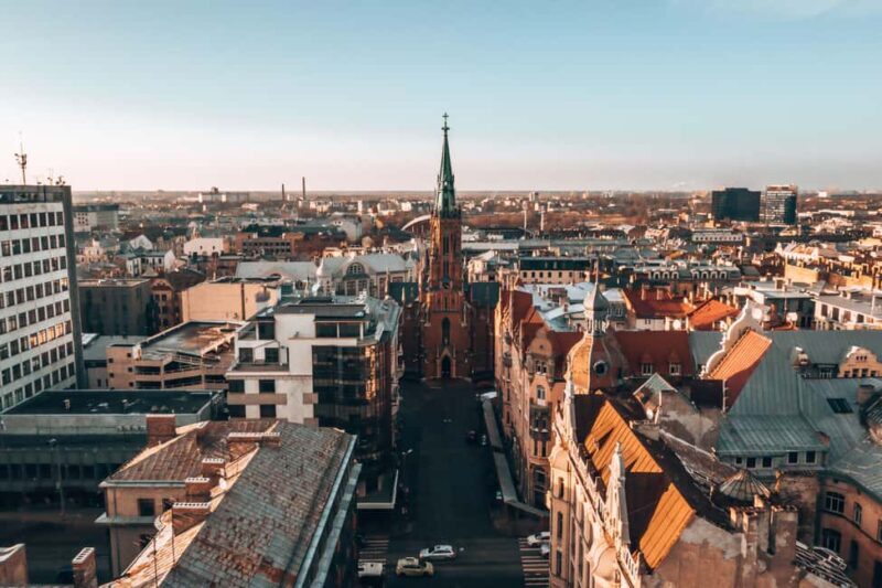 Riga: City Introduction Walking Tour with a Local Guide - An In-Depth Look at the Riga City Introduction Tour