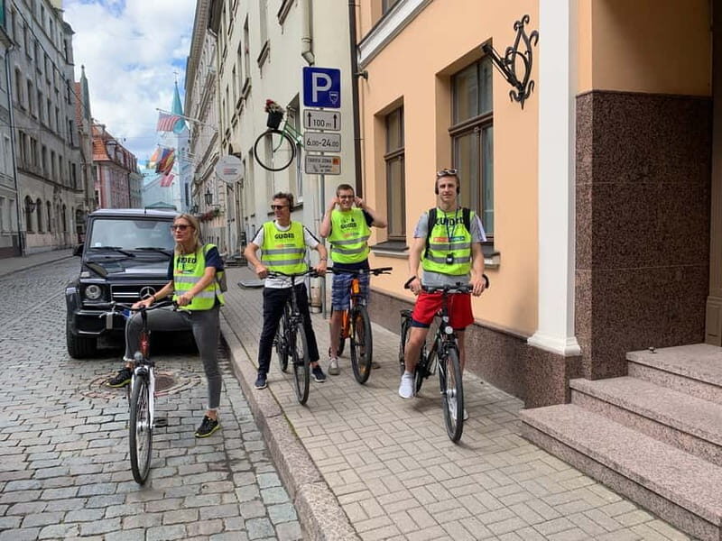 Riga: Guided City Highlights Bike Tour - Why Choose the Riga Bike Tour?