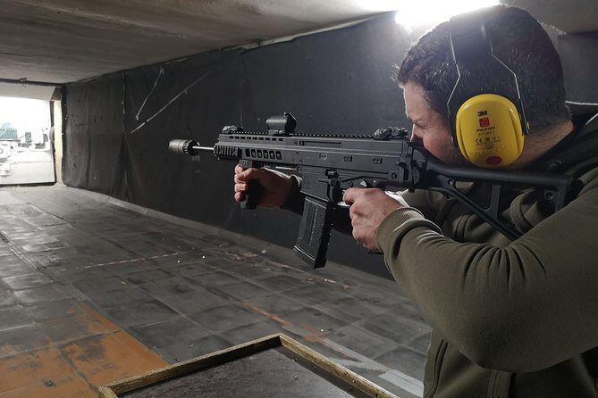 Riga Gun Range: shooting with Winchester, Glock17, & Kalashnikov - Exploring the Riga Gun Range: Shooting with Winchester, Glock17, & Kalashnikov