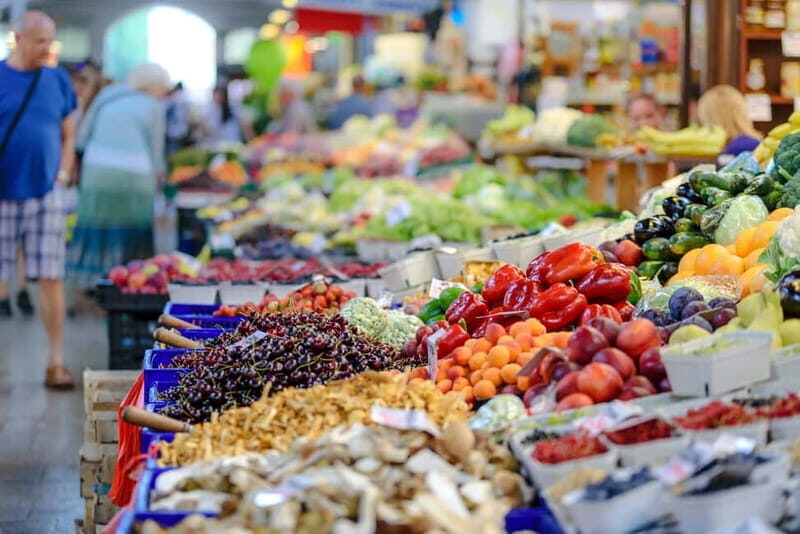 Riga Local Market Gastro Experience: Guided Tour & Tastings - What Travelers Are Saying