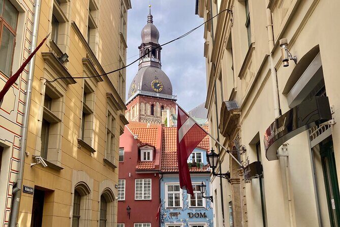 Riga Old Town, C Market & Art Nouveau Guided Walking Tour - The Significance of the Freedom Monument