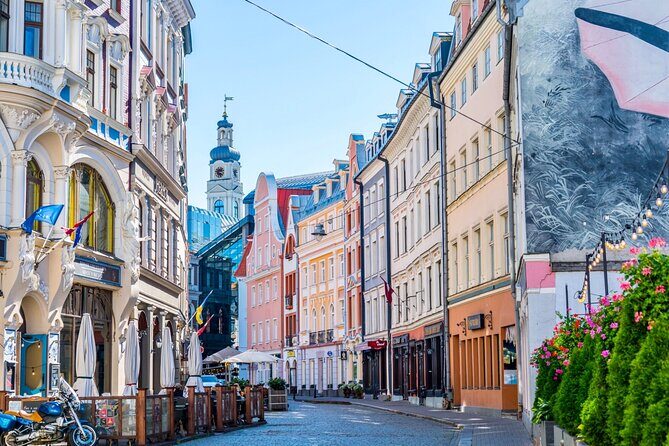 Riga Old Town, C Market & Art Nouveau Guided Walking Tour - What’s Included and What to Expect