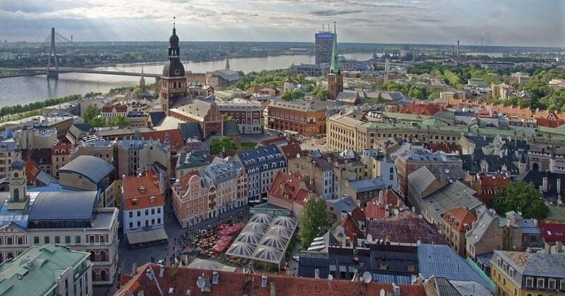 Riga Private Guided Tour - Exploring Riga: A Walk Through the Old Town and Beyond