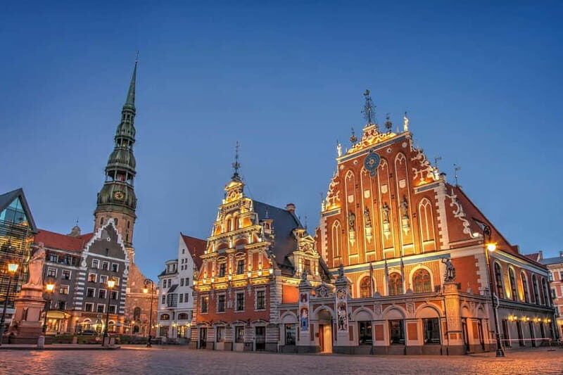 Riga: Private Old Town Walking Tour - Taste of Latvia