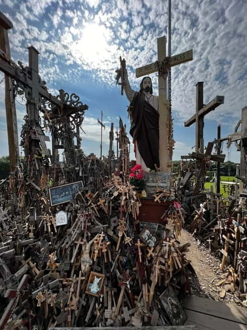Riga-Vilnius:Rundale palace/Hill of Crosses/Medieval Kernave - What Makes This Tour Stand Out?