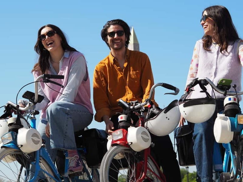 Right Bank by Vintage Bike: Guided Paris Tour on a Solex - FAQs