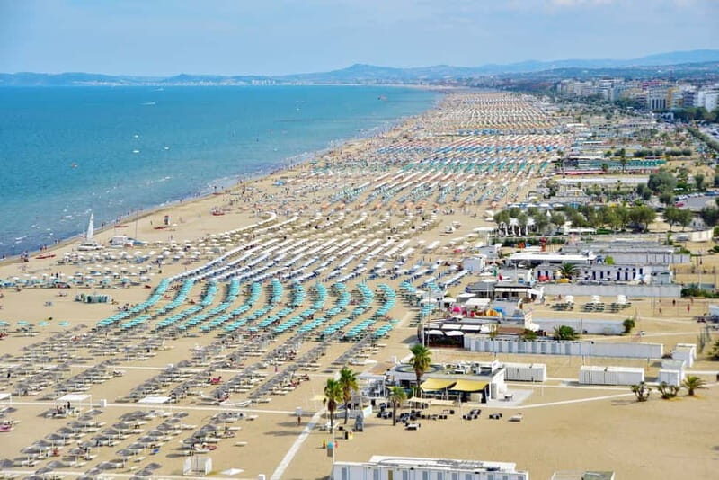 Rimini: Beach Umbrella and Sun Bed at 67 Beach with Drink - Discover the Charm of Rimini’s 67 Beach: Sun, Sand, and Refreshments