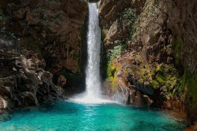 Rincón de la Vieja volcano hike & hot springs full day - FAQ