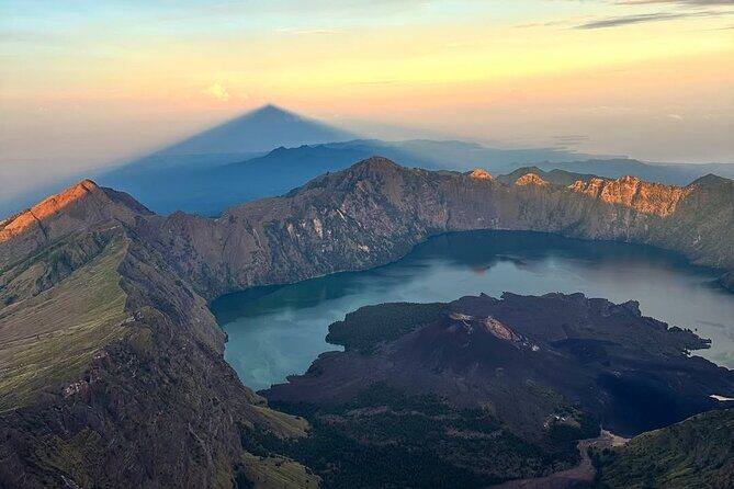 Rinjani Summit 2 days 1 night - Rinjani Summit 2 days 1 night: An Authentic Indonesian Adventure