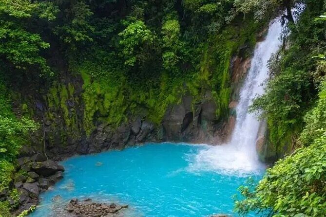 Rio Celeste Combo: River Tubing+Blue Waterfall+Exotic Wildlife - What’s Included & What’s Not