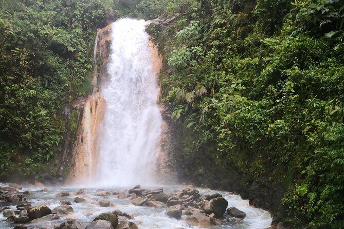 Rio Celeste river waterfall, hike and hot springs tour from San Jose, Costa Rica - Who Should Book This Tour?