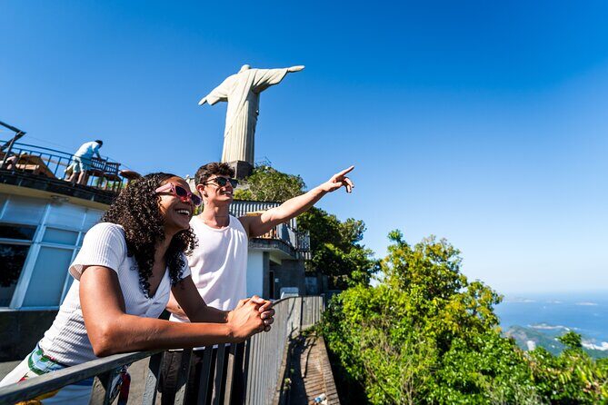 Rio Combo: Christ the Redeemer by Train and Sugarloaf - A Deep Dive into the Rio Combo Tour