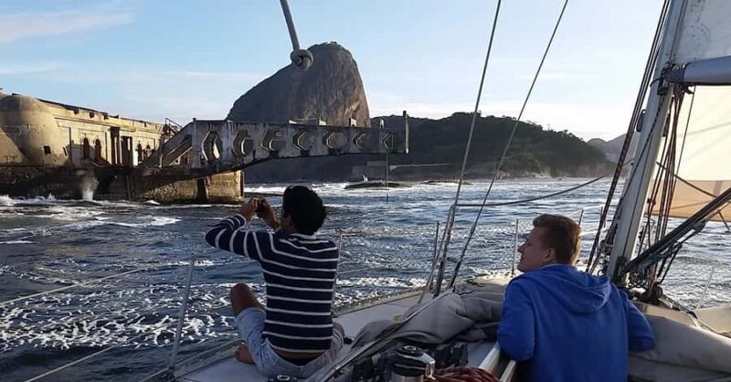 Rio de Janeiro: Guanabara Bay Sunset Sailing Tour & Drinks - Frequently Asked Questions