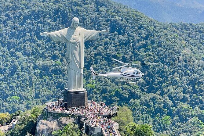 Rio de Janeiro: Helicopter flight in Christ the Redeemer - 30 min - Exploring the Details of the Rio Helicopter Tour