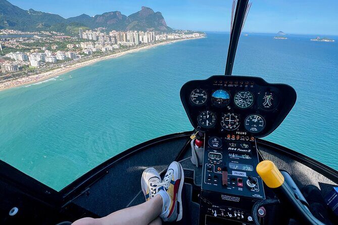 Rio de Janeiro: Helicopter flight in Christ the Redeemer - 30 min - FAQs